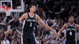 Victor Wembanyama delivers historic double-overtime performance joining legendary NBA company after incredible display recently